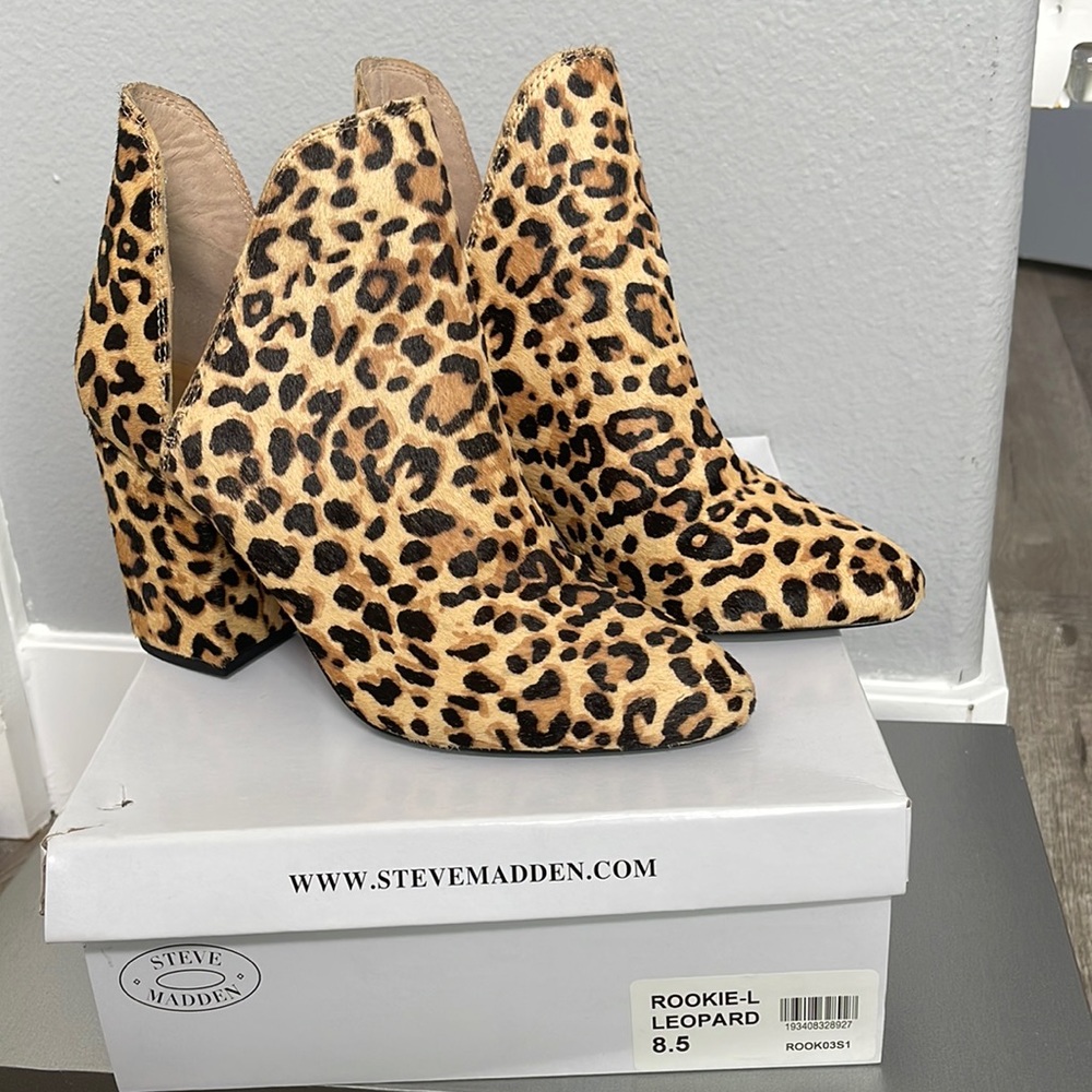 Steve Madden Rookie-L Leopard Booties